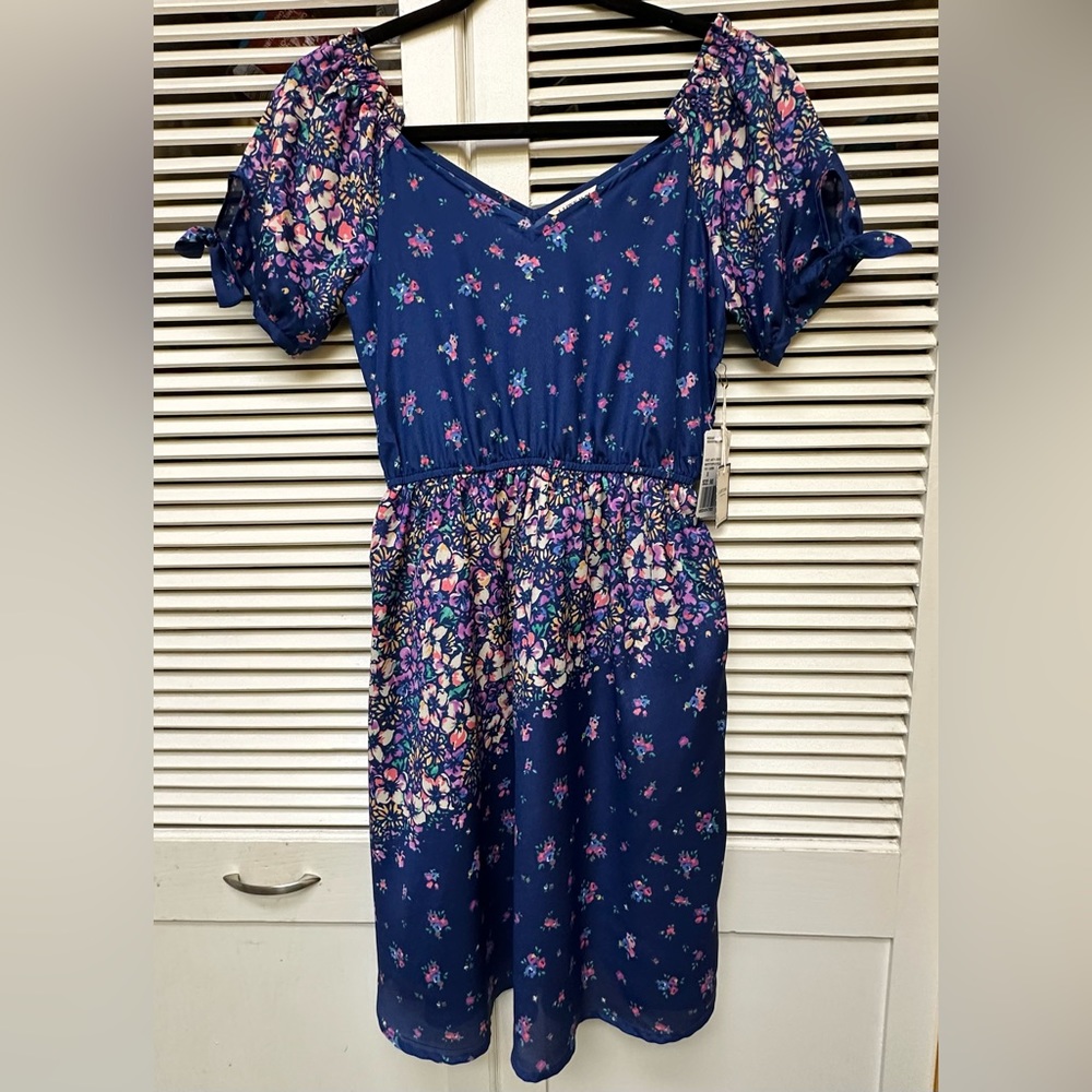 I Love H-81 (Forever 21) Floral Belted Dress Size S